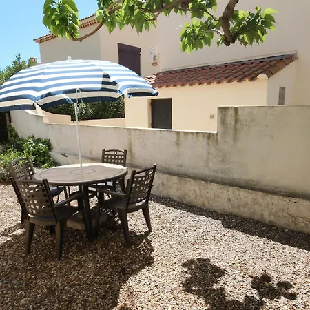 80m De La Au Rdc D'une Maison 1 4 Couchages Cour Lxrv9b
