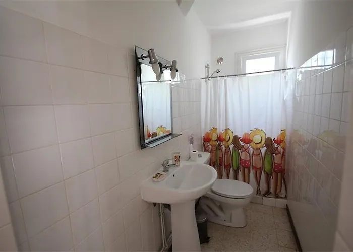80m De La Au Rdc D'une Maison 1 4 Couchages Cour Lxrv9b * 포르티하뉴